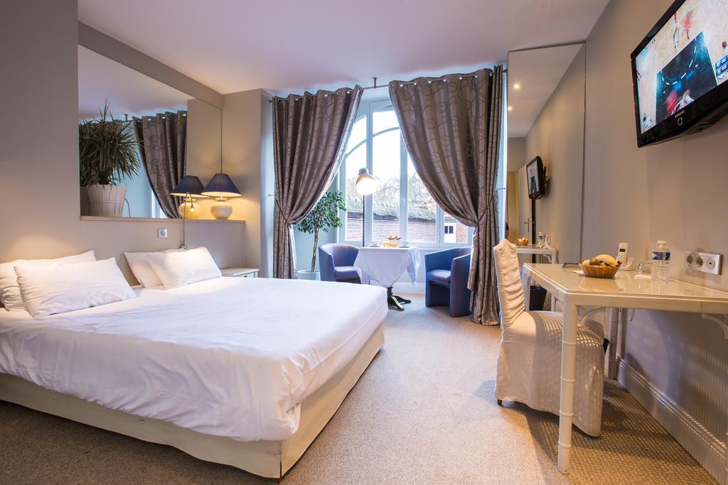 Chenal Hotel Μποβέ Εξωτερικό φωτογραφία